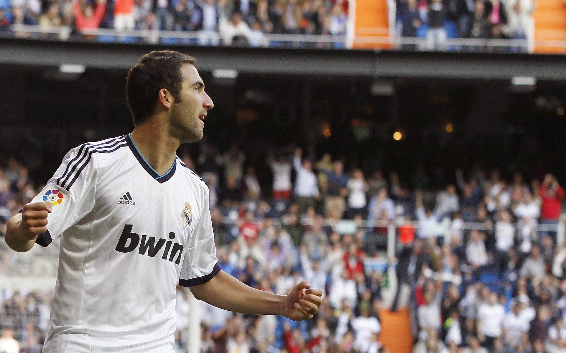 开云中国官网-西甲联赛中的跨国球员生活故事，西甲球员国籍